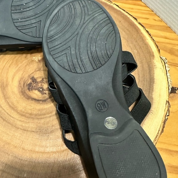 St. John's Bay Sz 9 W Black Slide Synthetic Women Sandals - Picture 6 of 6